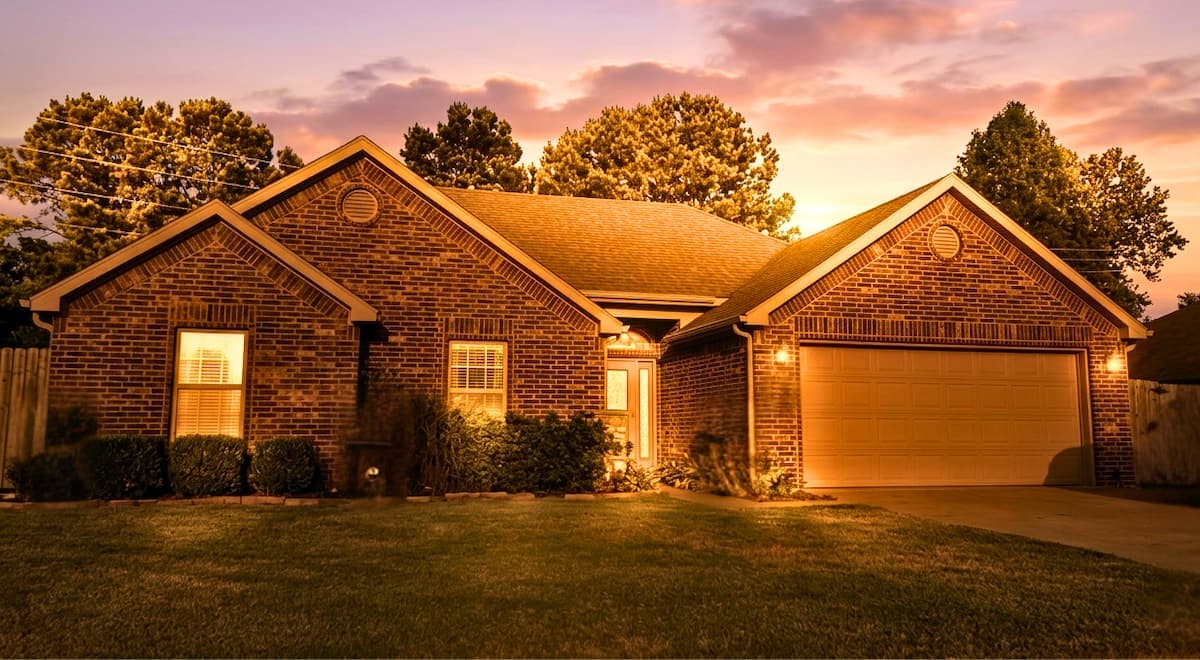 Oakley Street House exterior in Pea Ridge, Arkansas